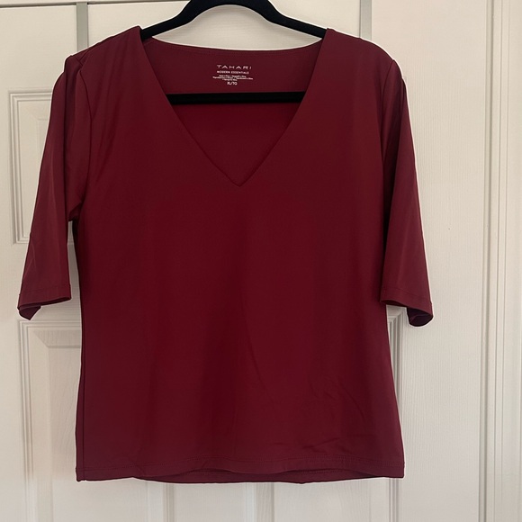 🌺 4 for $25 Bundle Tahari Modern Essentials V Neck Blouse Size XL - Picture 1 of 4